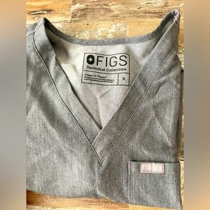 Figs Graphite Catarina One Pocket Scrub Top